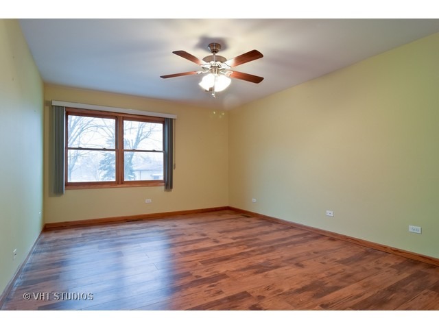 28 Allen Dr, Elgin, IL 60120 photo 7