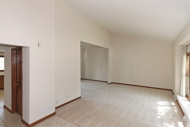 1189 Charter Oaks Dr, Bartlett, IL 60103 photo 7