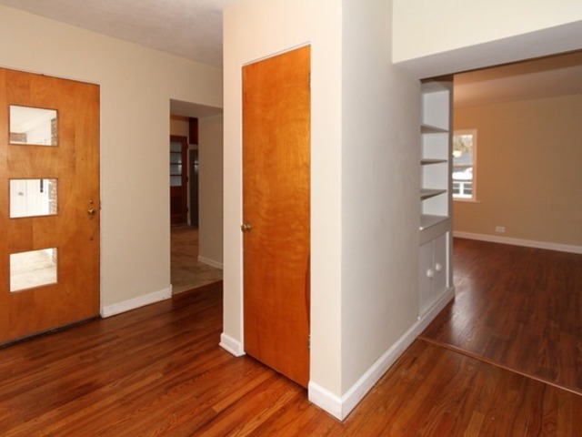 1014 S Naperville Rd, Wheaton, IL 60189 photo 2
