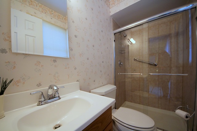 301 High Point Dr, Lake Villa, IL 60046 photo 18
