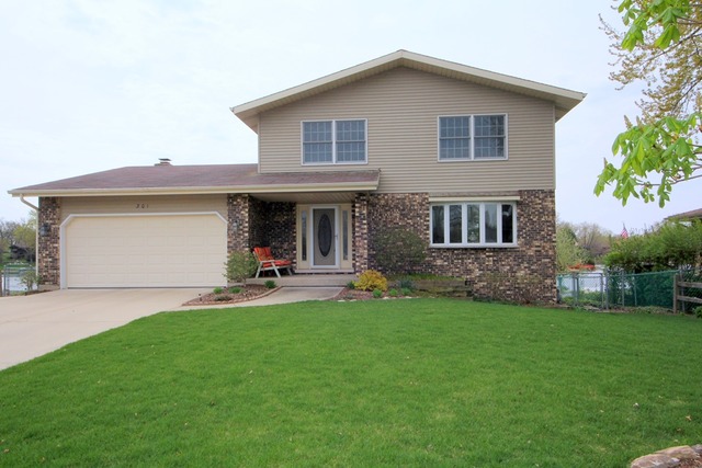 301 High Point Dr, Lake Villa, IL 60046 photo 1