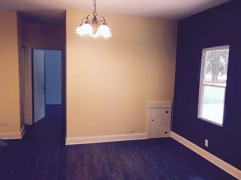 1005 Jackson St, Aurora, IL 60505 photo 5