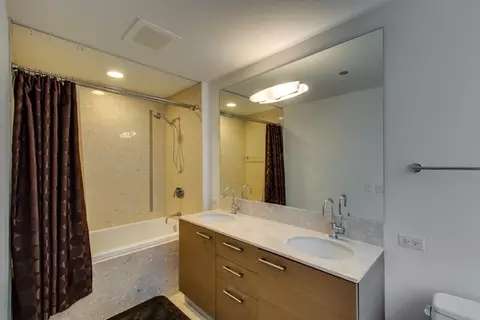 340 E Randolph St #706, Chicago, IL 60601 photo 15