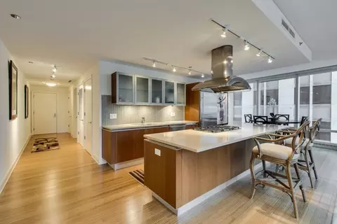 340 E Randolph St #706, Chicago, IL 60601 photo 3