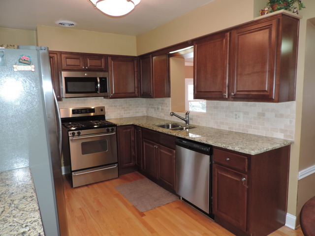 626 S Spring Rd, Elmhurst, IL 60126 photo 10