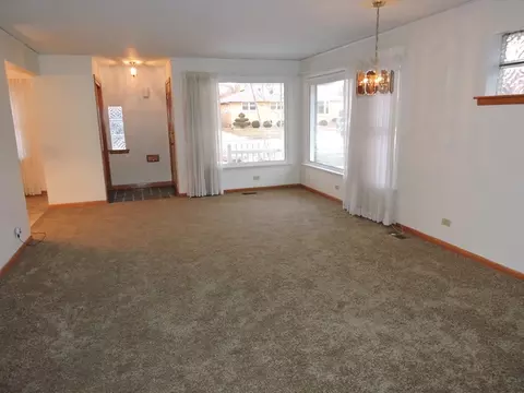 2313 185th St, Lansing, IL 60438 photo 7