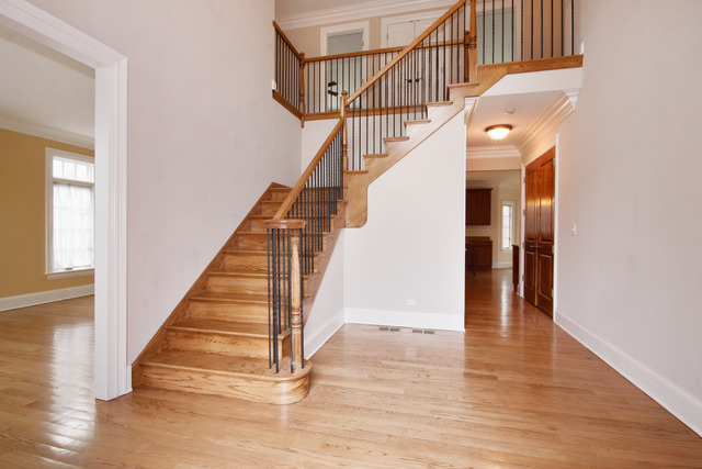 6232 Western Ave, Willowbrook, IL 60527 photo 2