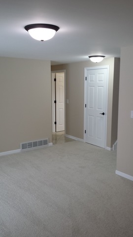 2305 Cove Dr, Hanover Park, IL 60133 photo 13