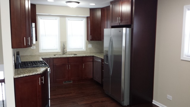 2305 Cove Dr, Hanover Park, IL 60133 photo 5