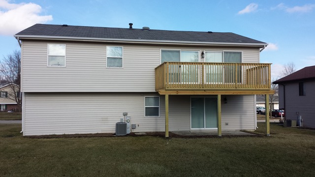 2305 Cove Dr, Hanover Park, IL 60133 photo 2