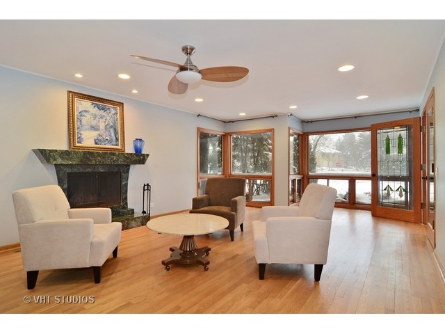 717 Third St, Wilmette, IL 60091 photo 4