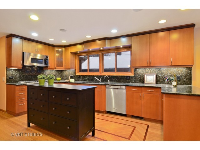 717 Third St, Wilmette, IL 60091 photo 5