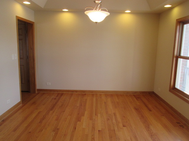 2004 Black Oak Dr, Mchenry, IL 60050 photo 5