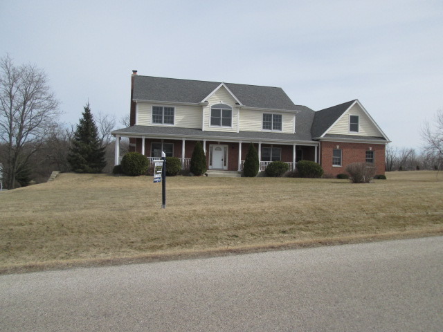 2004 Black Oak Dr, Mchenry, IL 60050 photo 1