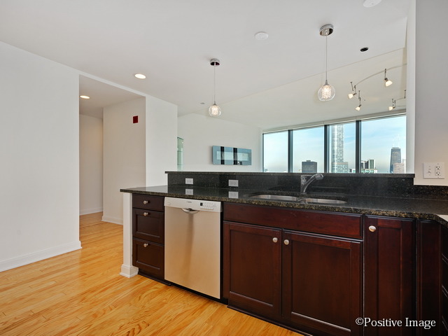 60 E Monroe St #5606, Chicago, IL 60603 photo 9