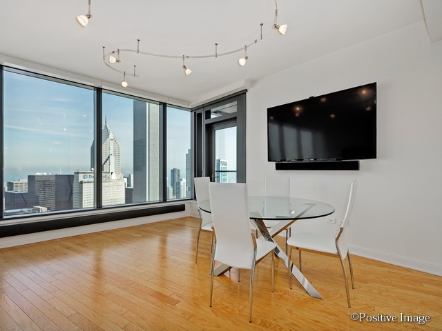 60 E Monroe St #5606, Chicago, IL 60603 photo 4