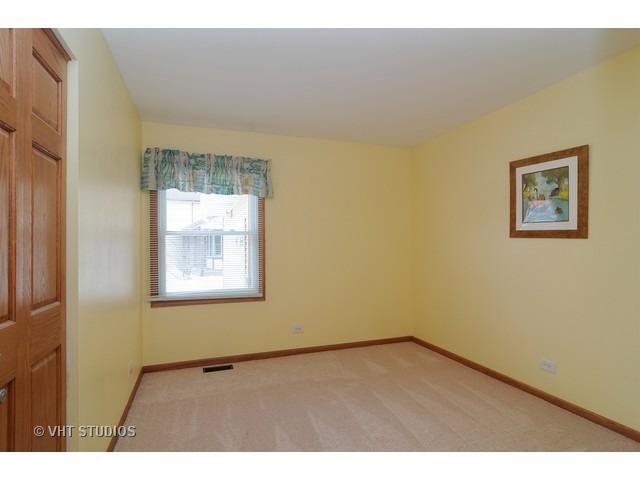 1630 Chesapeake Dr, Hoffman Estates, IL 60192 photo 11