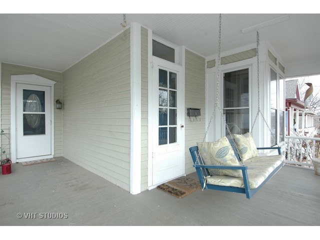 628 Eastview St, Elgin, IL 60120 photo 15