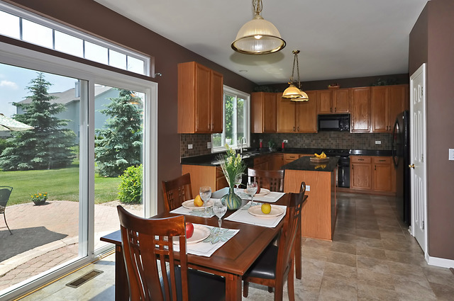 1011 Granger Rd, Bartlett, IL 60103 photo 4