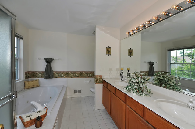 1011 Granger Rd, Bartlett, IL 60103 photo 16