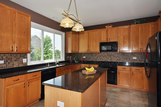 1011 Granger Rd, Bartlett, IL 60103 photo 2