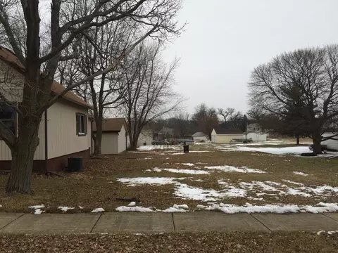 400 E 2nd St, Wyanet, IL 61379 photo 20