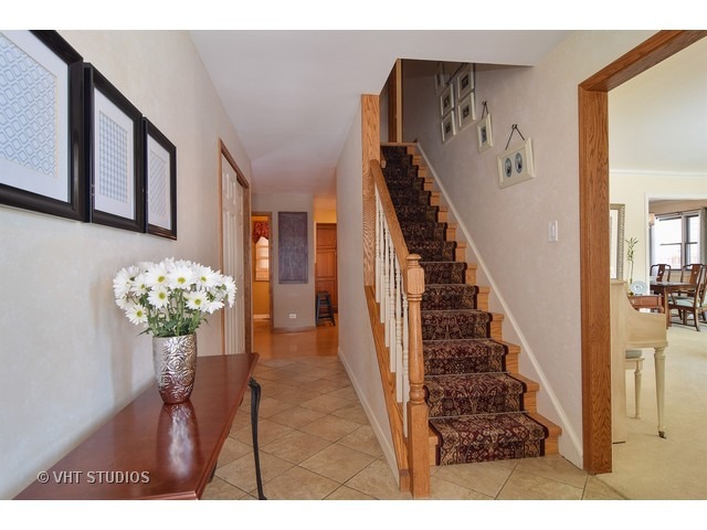 522 Logan St, Roselle, IL 60172 photo 12