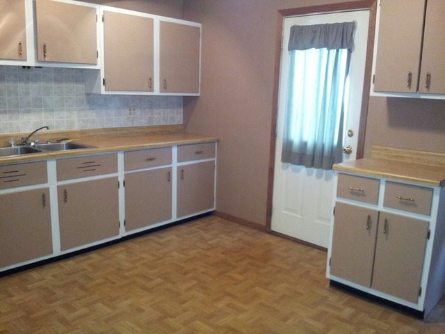 620 10th St, Peru, IL 61354 photo 6