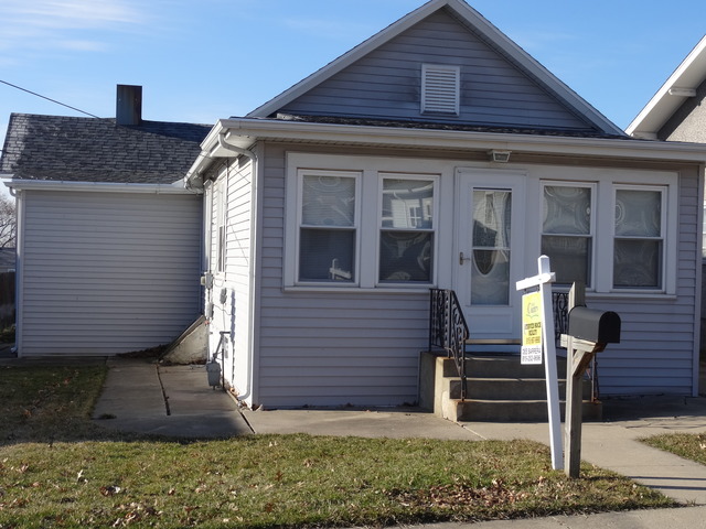 620 10th St, Peru, IL 61354 photo 1