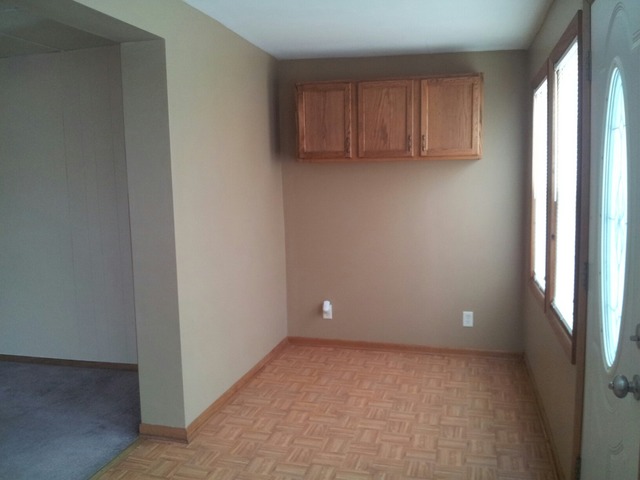 620 10th St, Peru, IL 61354 photo 10