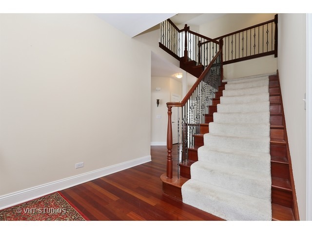 24579 Whispering Wheat Ln, Cary, IL 60013 photo 2