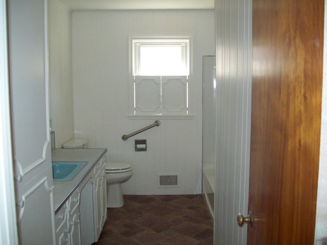 106 Carolee Ln, Morrison, IL 61270 photo 8