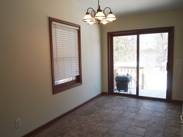 36243 N Eagle Ct, Ingleside, IL 60041 photo 8