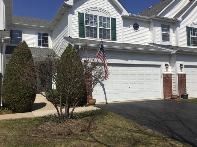 1260 Horseshoe Ln, Bartlett, IL 60103 photo 1