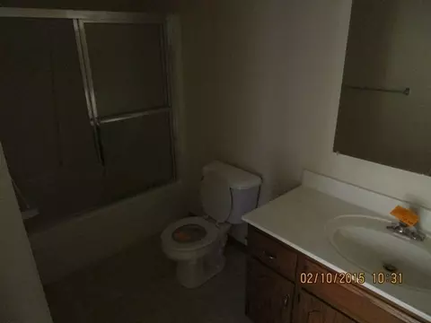 442 Exchange St, Sycamore, IL 60178 photo 18