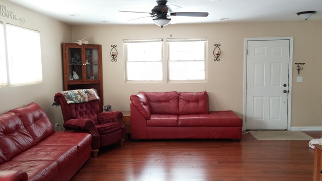 621 Harrison St, Elgin, IL 60120 photo 2