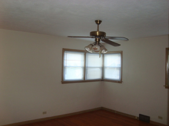 3218 Ann St, Lansing, IL 60438 photo 10