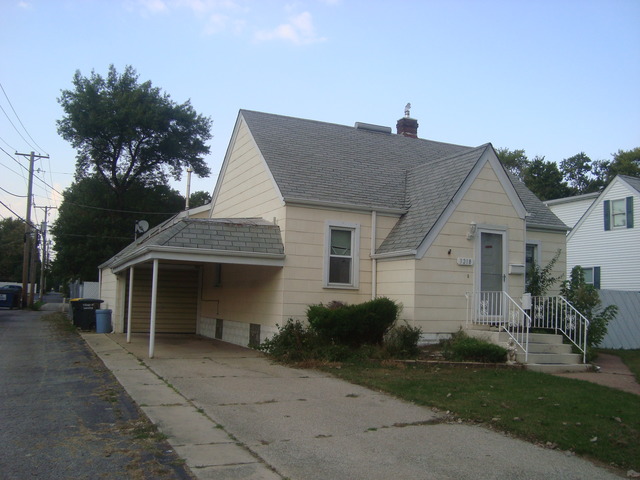 3218 Ann St, Lansing, IL 60438 photo 2