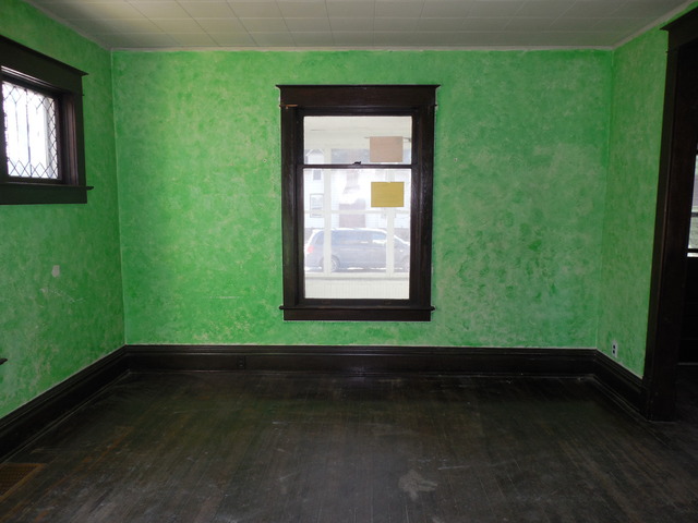 318 E 3rd St, Momence, IL 60954 photo 4