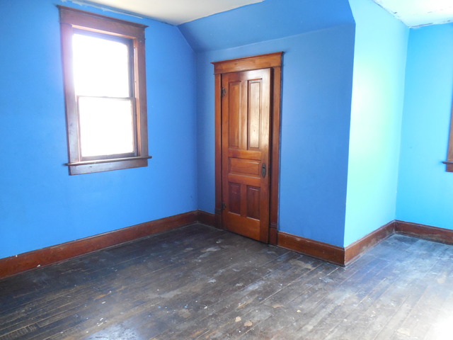 318 E 3rd St, Momence, IL 60954 photo 13