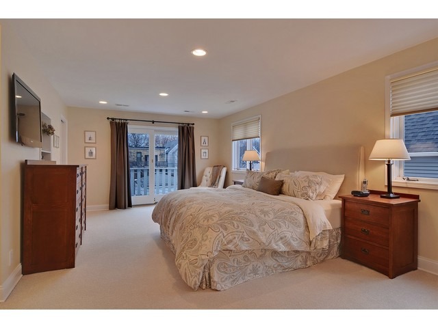 3639 N Hoyne Ave, Chicago, IL 60618 photo 15