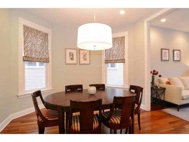 3639 N Hoyne Ave, Chicago, IL 60618 photo 4