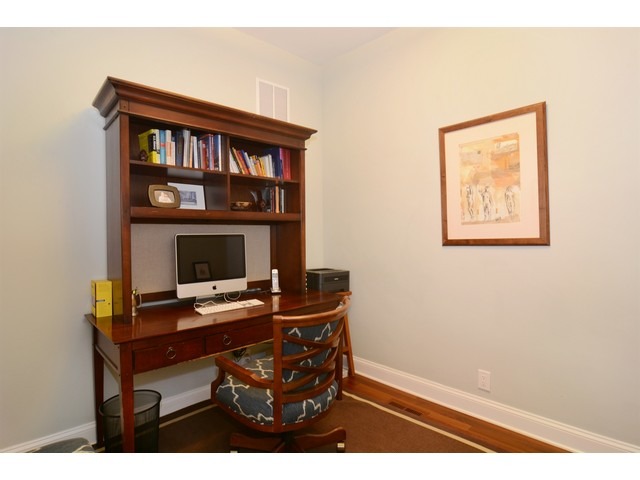 3639 N Hoyne Ave, Chicago, IL 60618 photo 11
