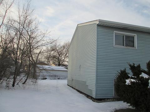 16554 Park Ave, Markham, IL 60428 photo 4