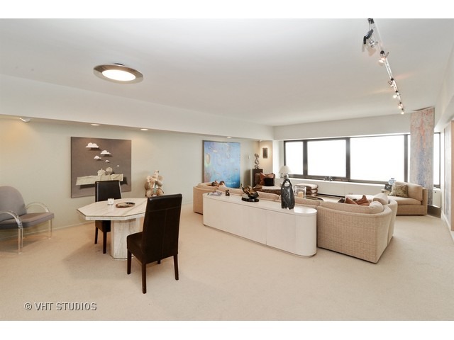 175 E Delaware Pl #6305, Chicago, IL 60611 photo 4