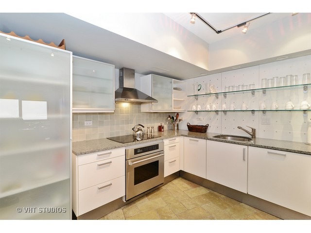 175 E Delaware Pl #6305, Chicago, IL 60611 photo 5