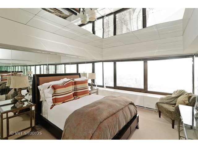175 E Delaware Pl #6305, Chicago, IL 60611 photo 10