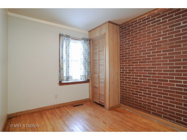 913 Jackson Ave, Wauconda, IL 60084 photo 13