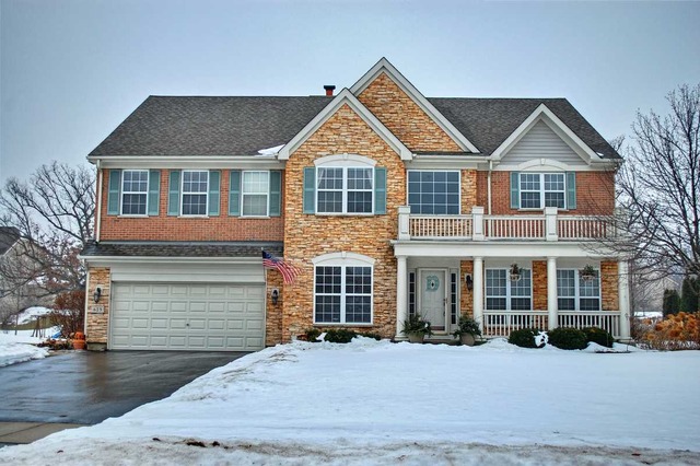623 Olive Pkwy, Bartlett, IL 60103 photo 1