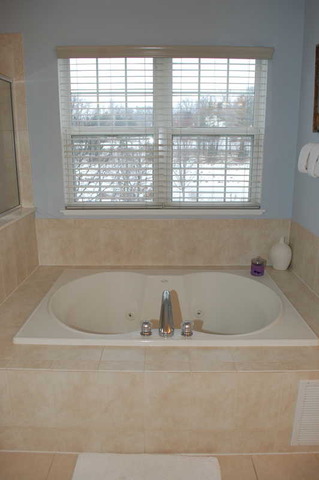 623 Olive Pkwy, Bartlett, IL 60103 photo 13